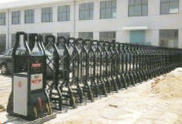 伸縮門安裝維修